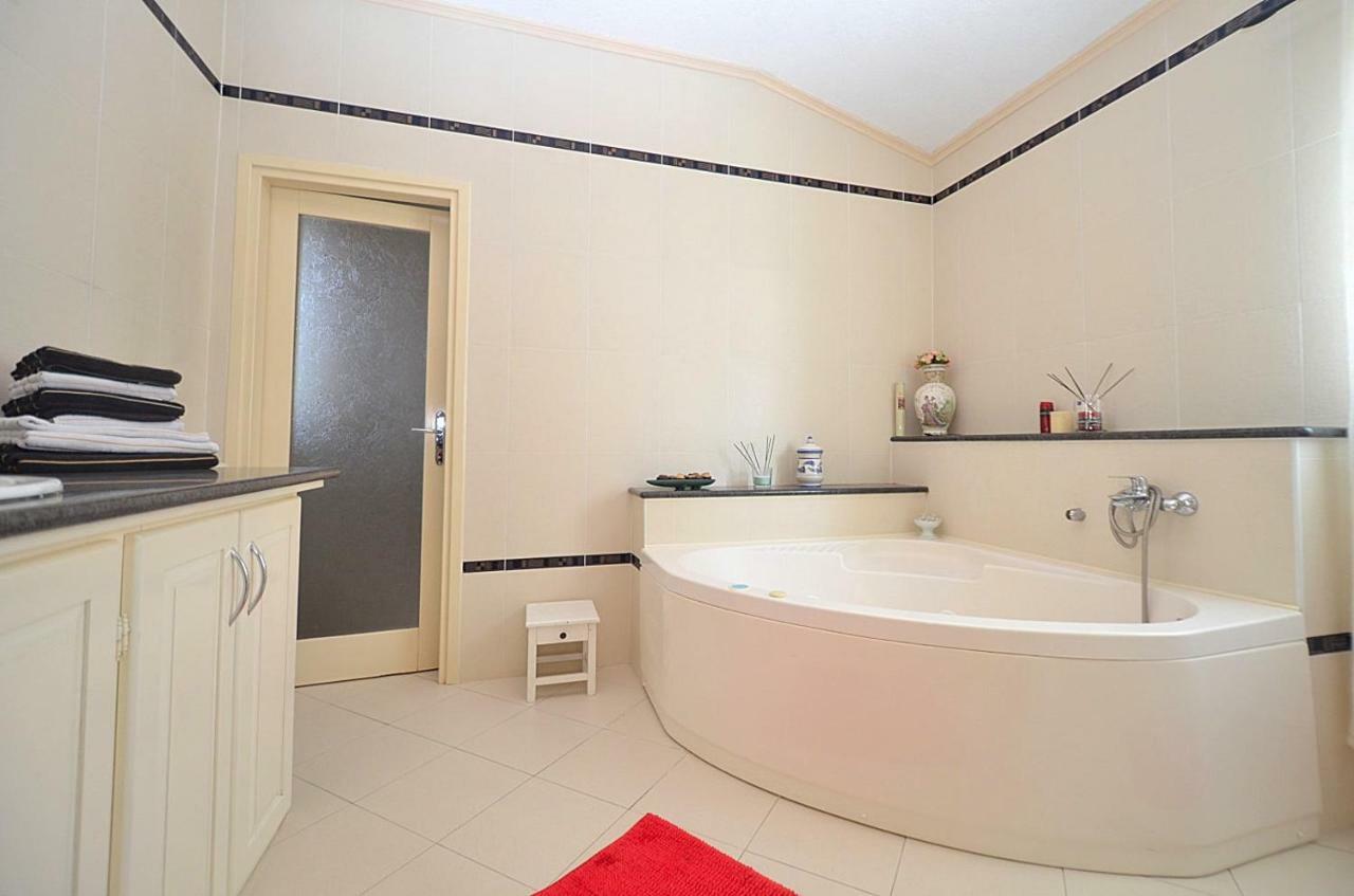 Holiday Home Sverko Novigrad  Exterior photo