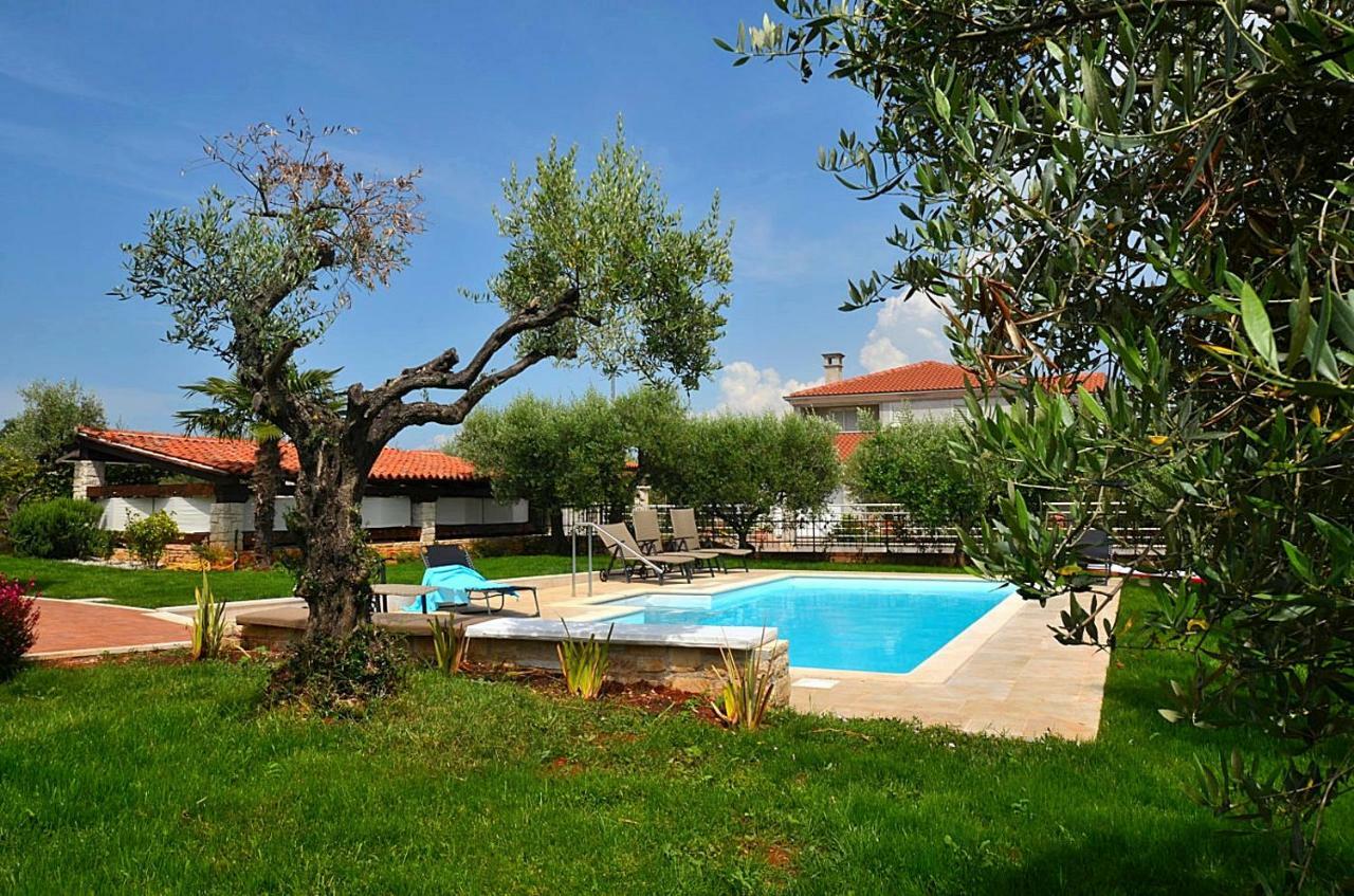 Holiday Home Sverko Novigrad  Exterior photo